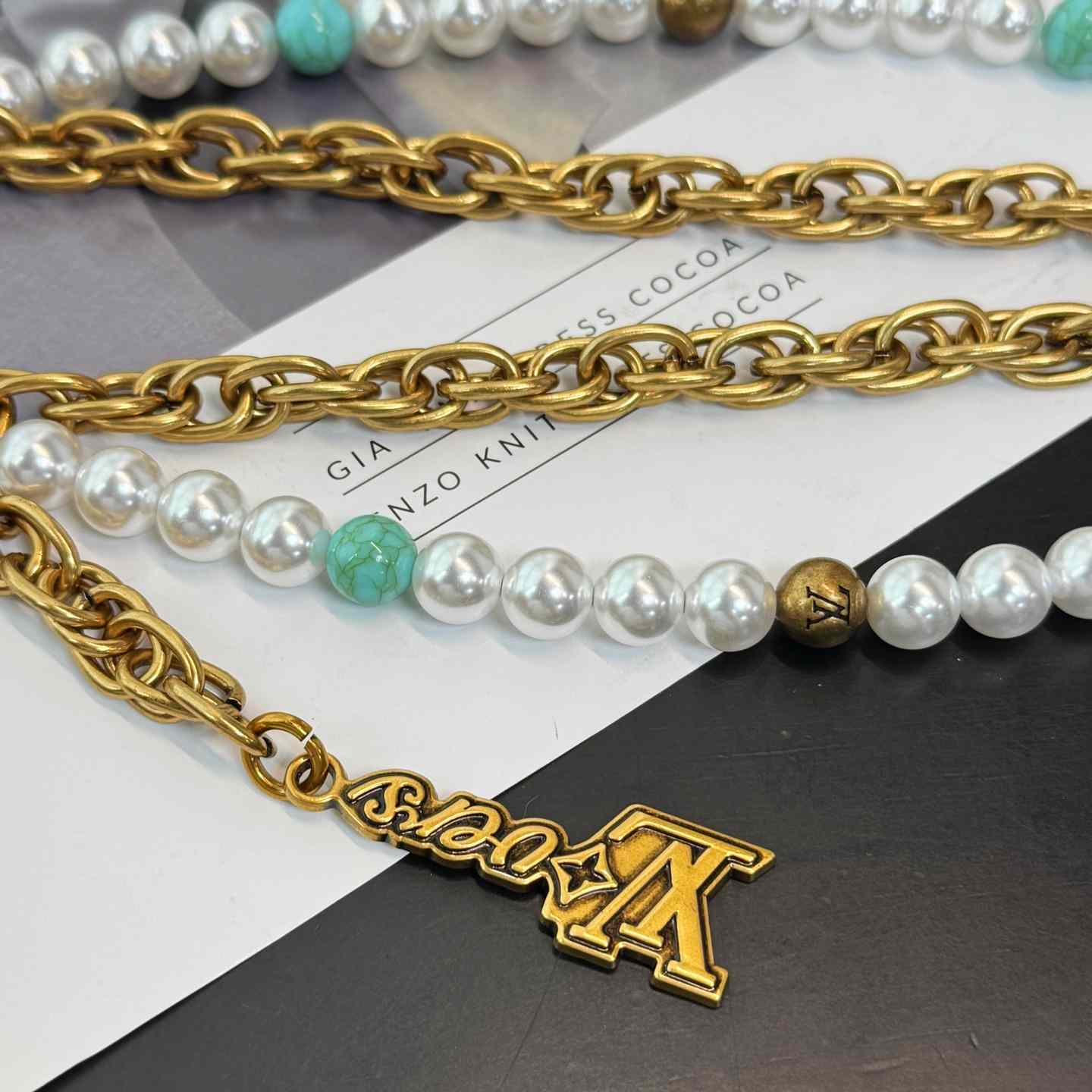 Louis Vuitton Pearls Chain Belt and Bag Charm   M02097 - 