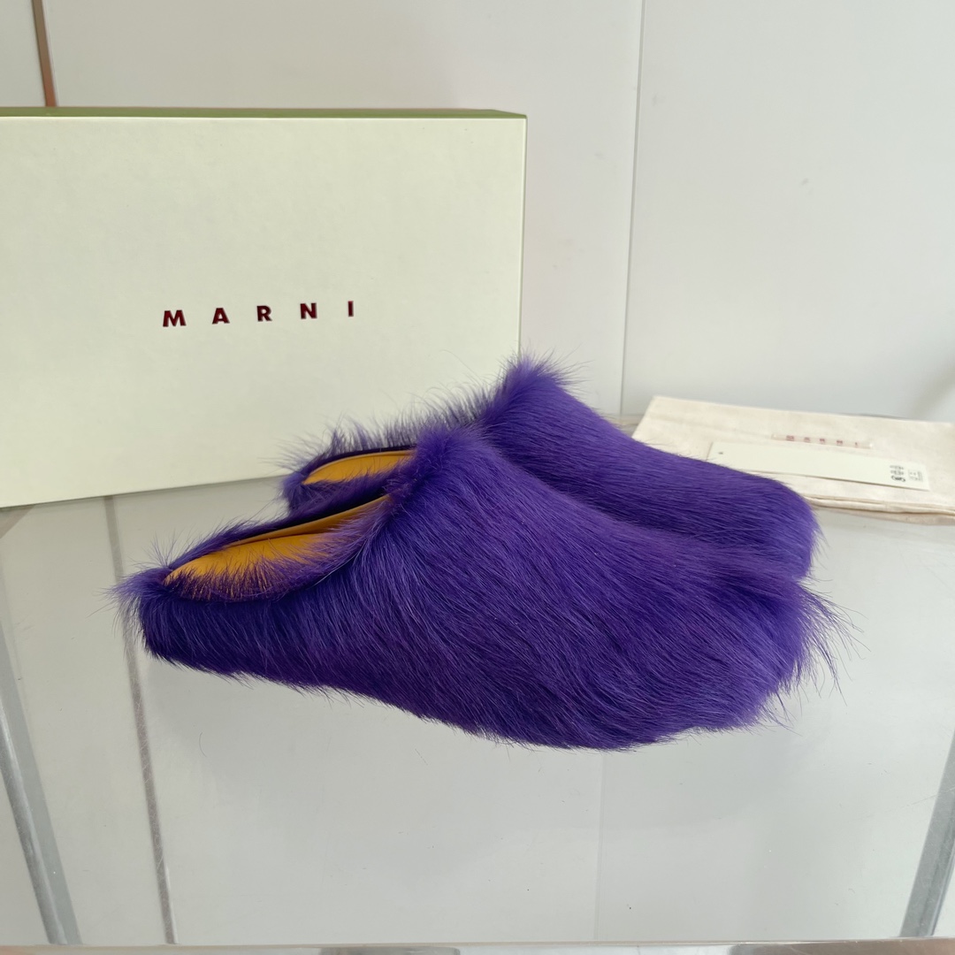 Marni Long Hair Calfskin Fussbett Sabot - DesignerGu