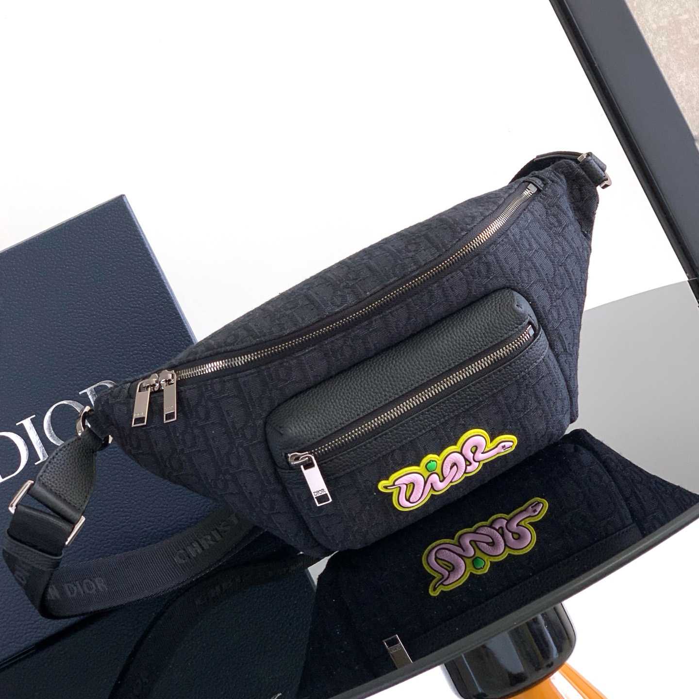Dior And Kaws Rider 2.0 Belt Bag - DesignerGu