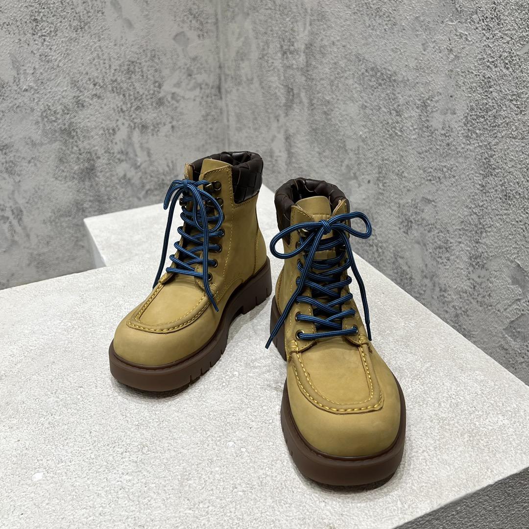 Bottega Veneta Haddock Lace-Up Ankle Boot - DesignerGu