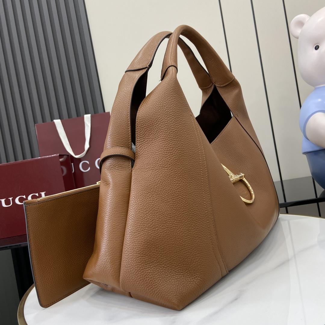 Gucci Softbit Maxi Shoulder Bag - DesignerGu