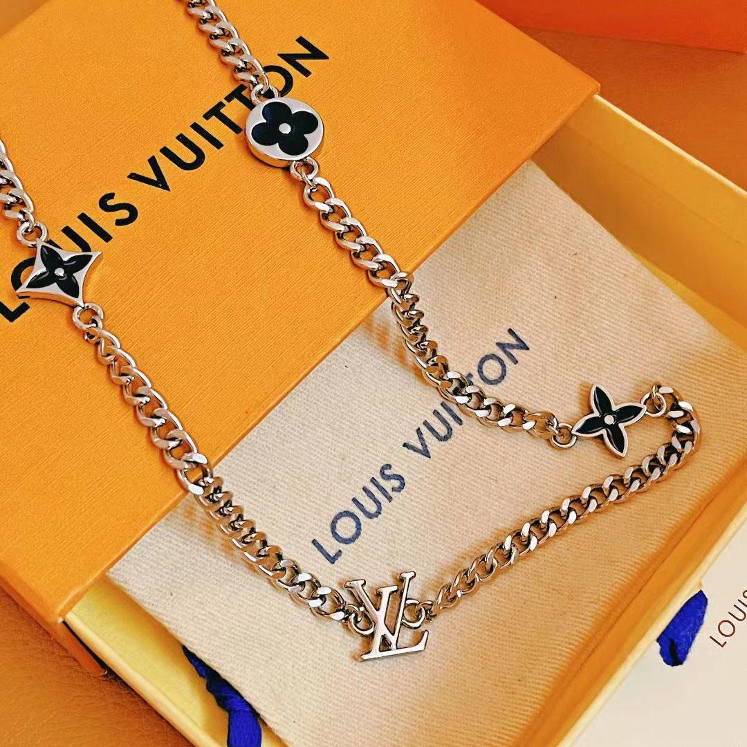 Louis Vuitton LV Spike Charms Necklace  M01717 - DesignerGu
