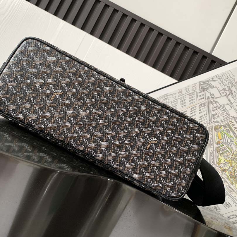 Goyard Capetien Messenger Bag    - DesignerGu