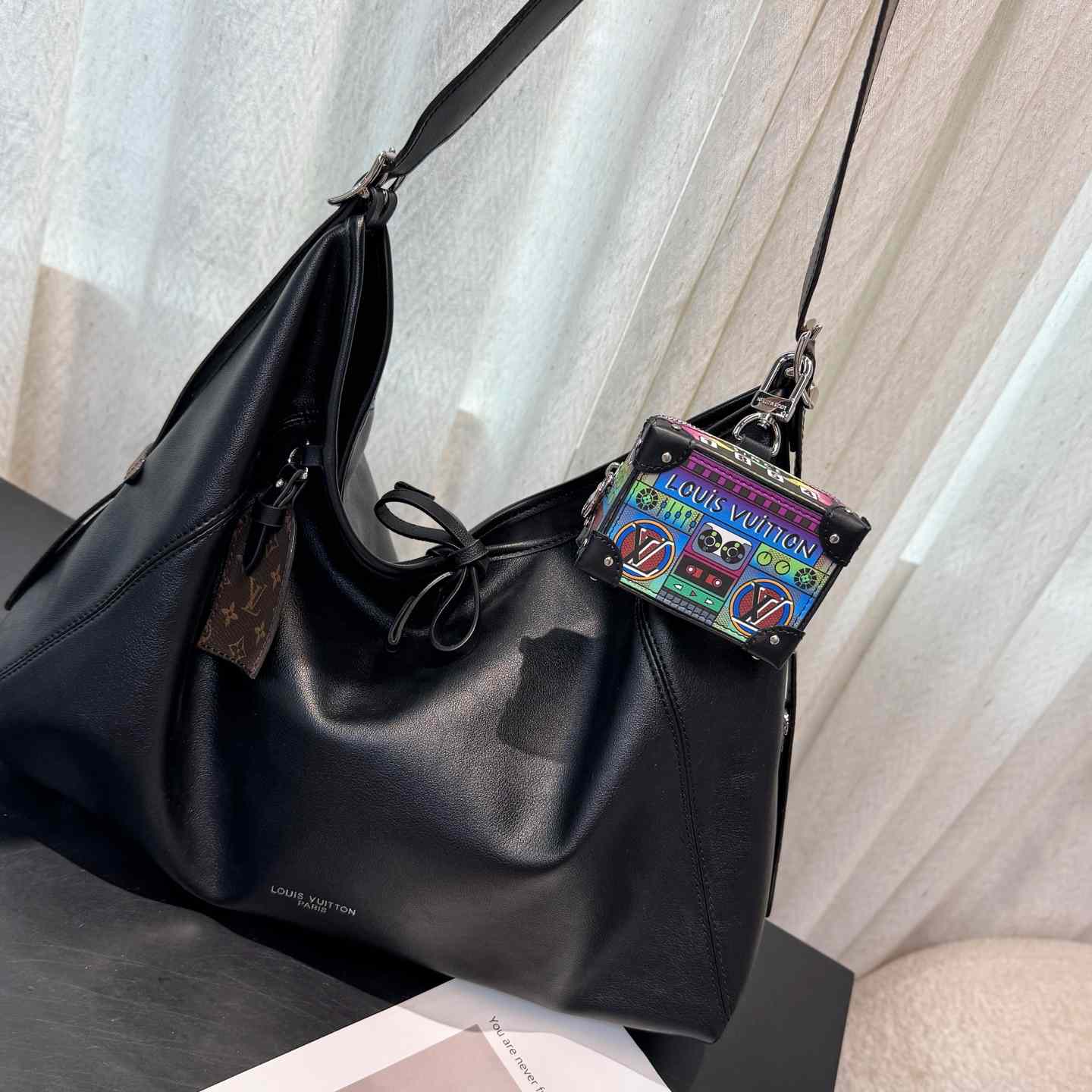 Louis Vuitton LV Stereo Bag Charm   M02395 - DesignerGu