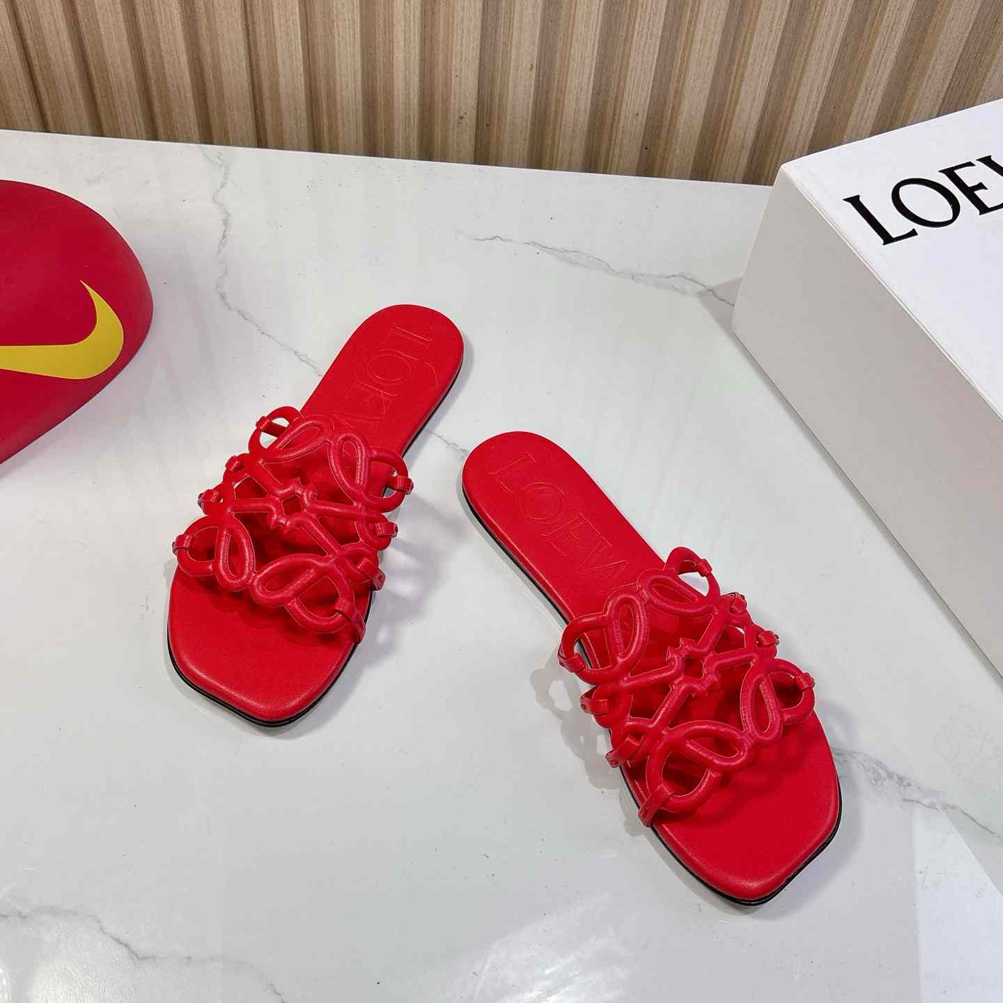 Loewe Petal Anagram Slide In Soft Calfskin - DesignerGu