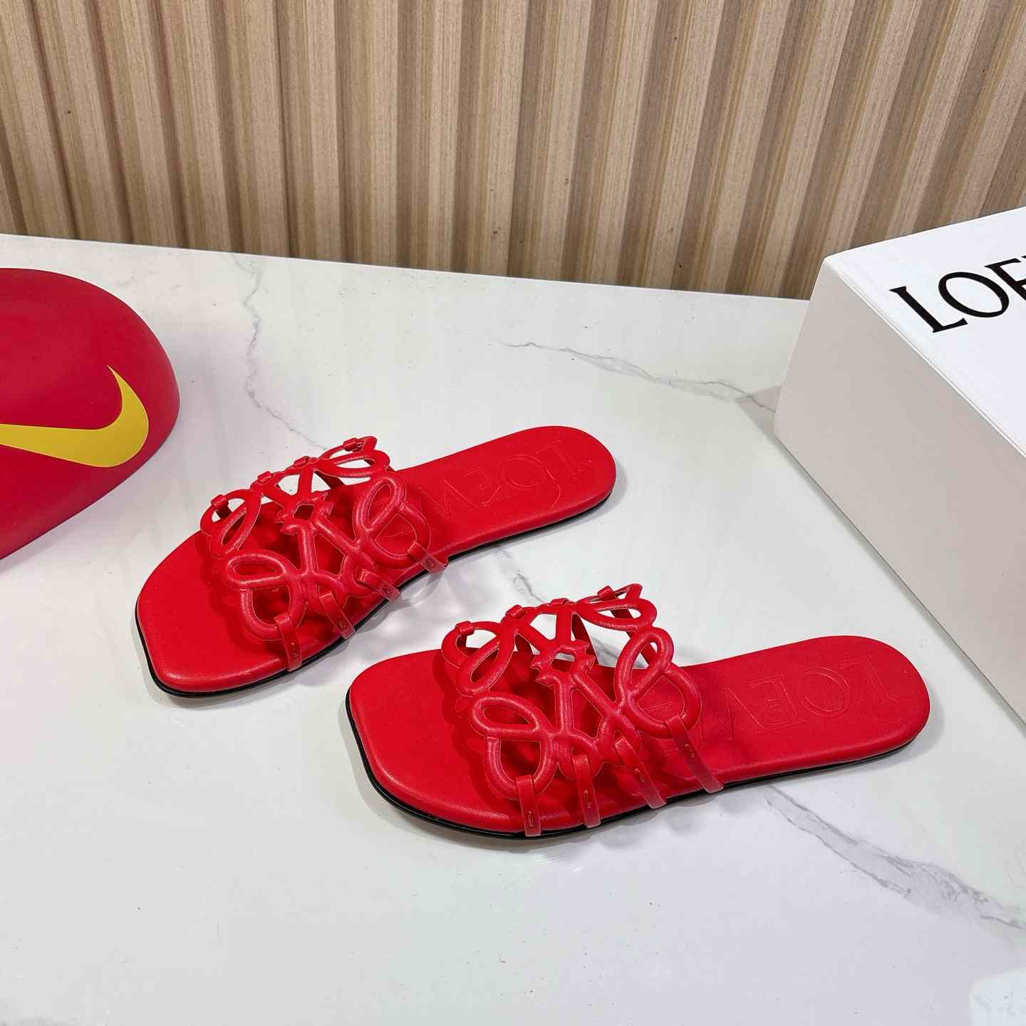 Loewe Petal Anagram Slide In Soft Calfskin - DesignerGu