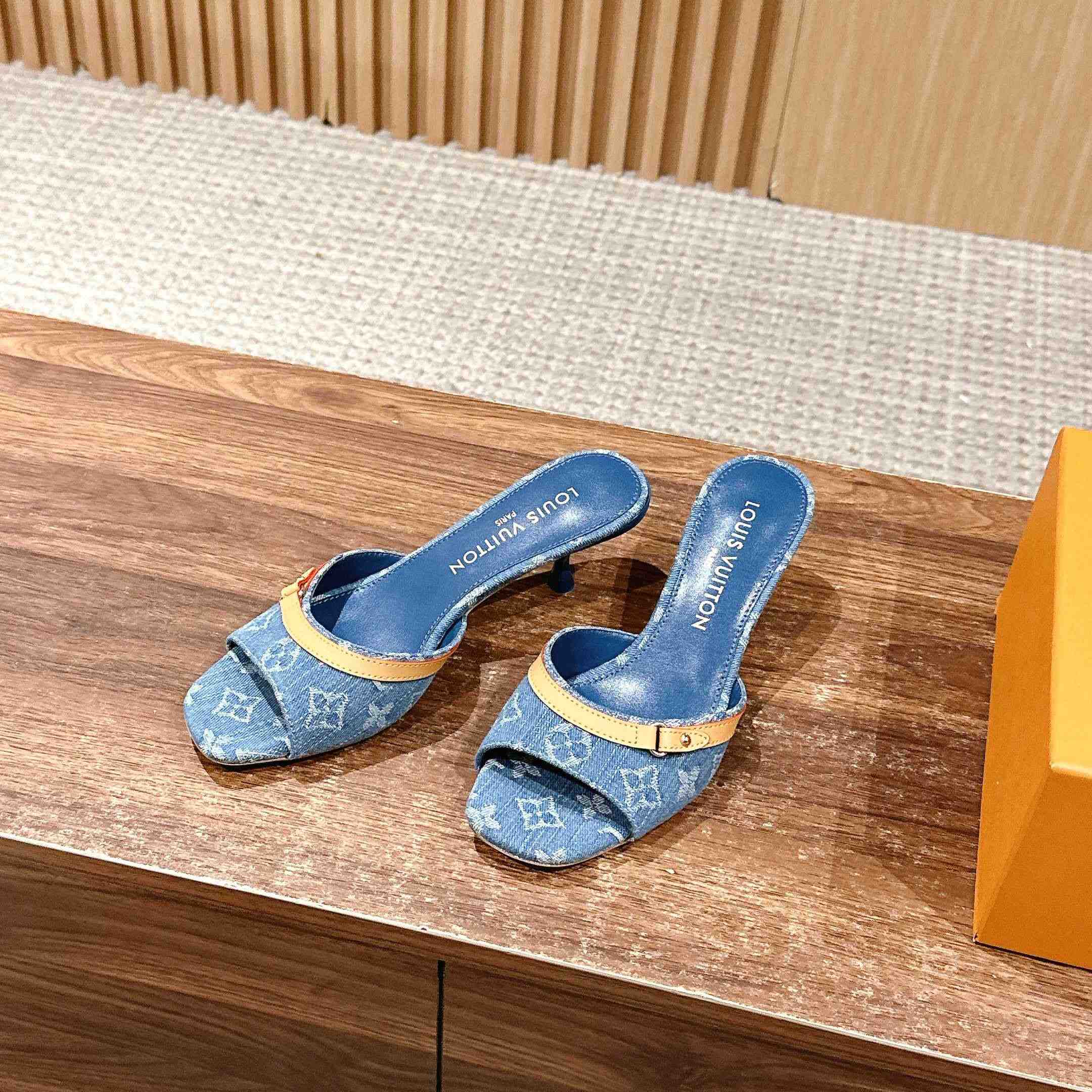 Louis Vuitton LV x TM 6AM Mule    - DesignerGu