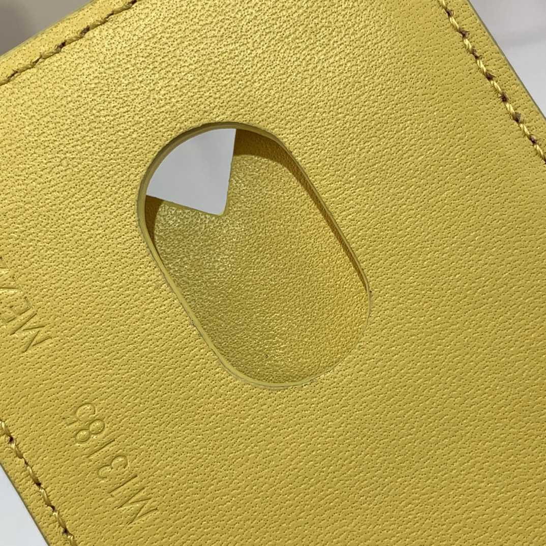 Louis Vuitton Porte-Cartes Magnet  M12853 - DesignerGu