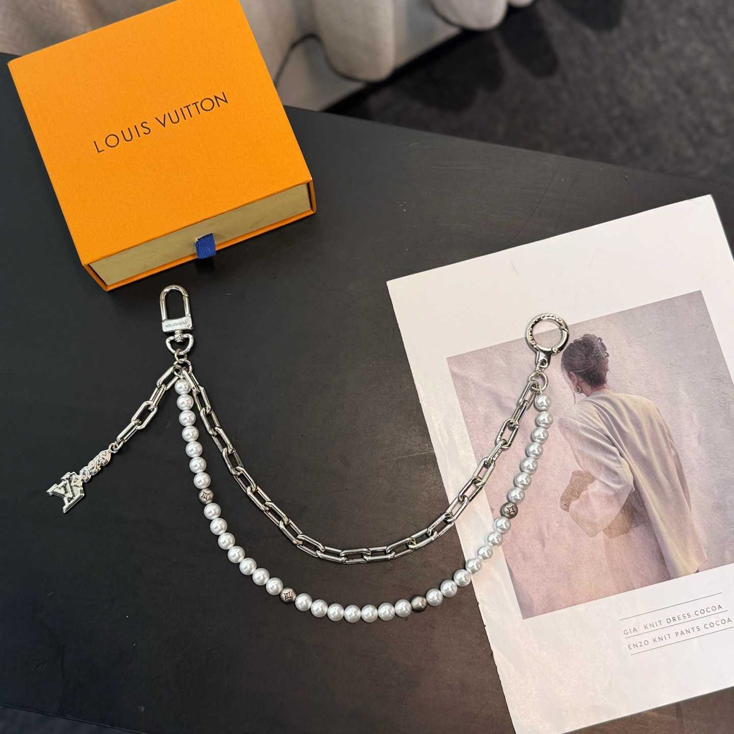 Louis Vuitton Pearls Chain Belt and Bag Charm  M02606 - DesignerGu