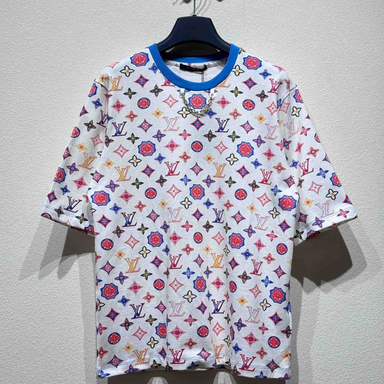 Louis Vuitton Monogram T-Shirt   1AGSMU - DesignerGu