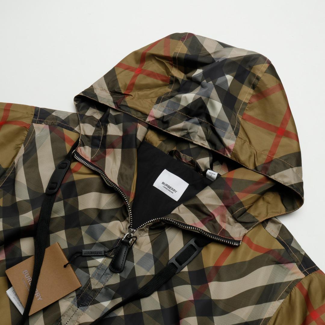 Burberry Check Nylon Jacket  - DesignerGu