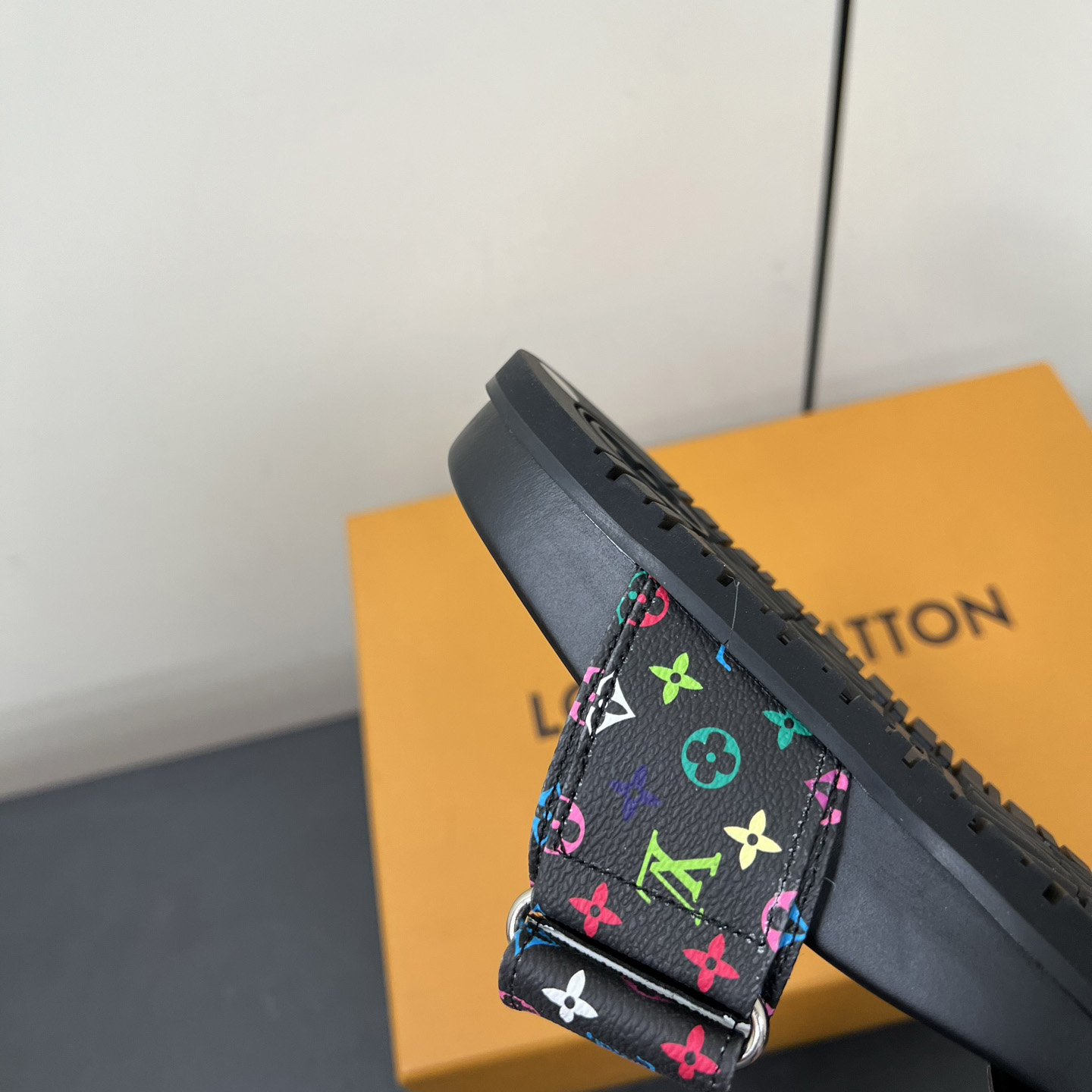 Louis Vuitton LV x TM Bom Dia Flat Comfort Mule   1AGXUB - DesignerGu