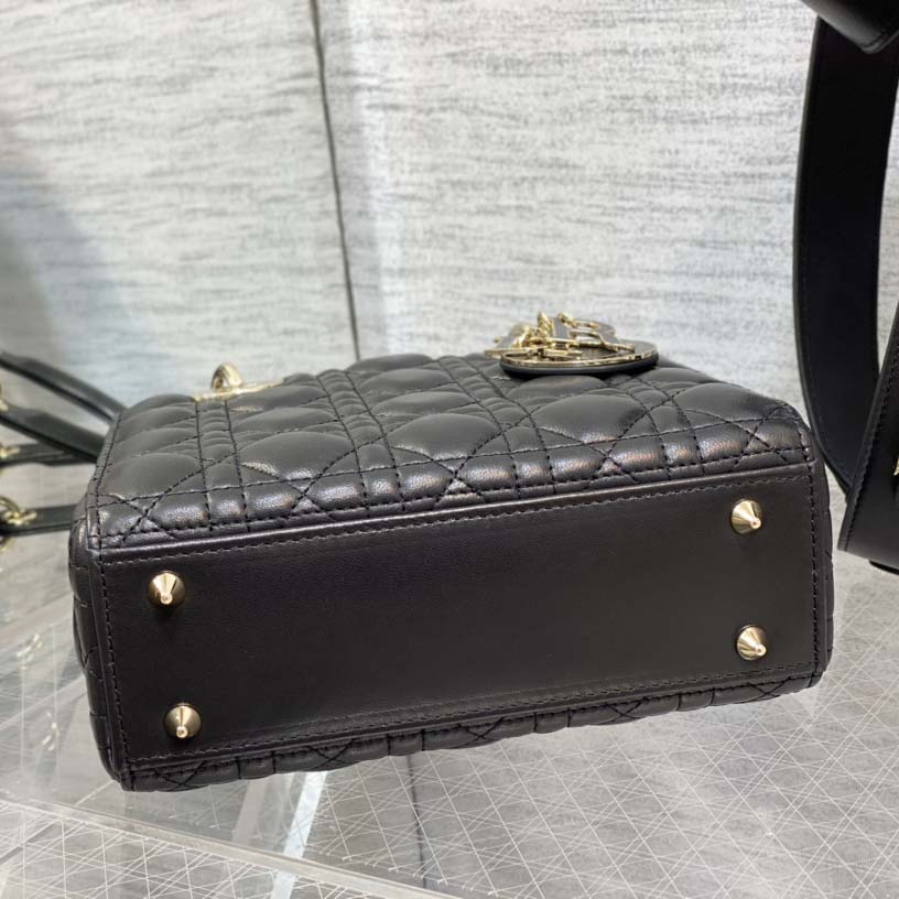 Dior Lady Dior Bag    20cm - DesignerGu