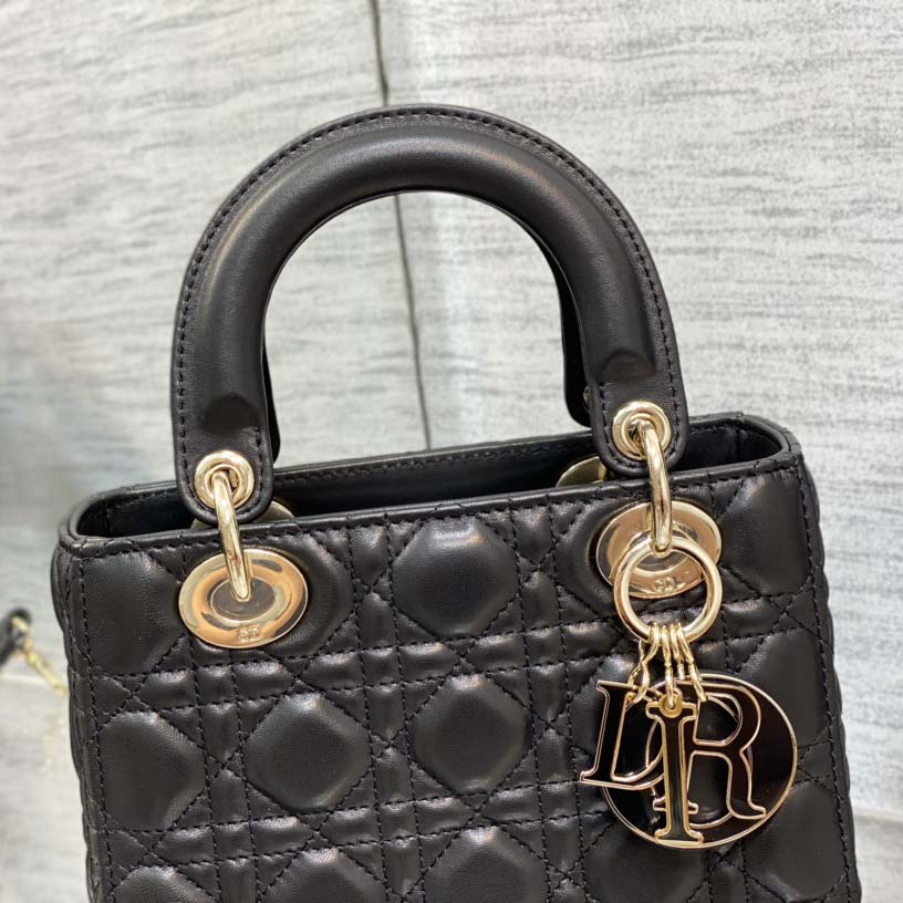 Dior Lady Dior Bag    20cm - DesignerGu