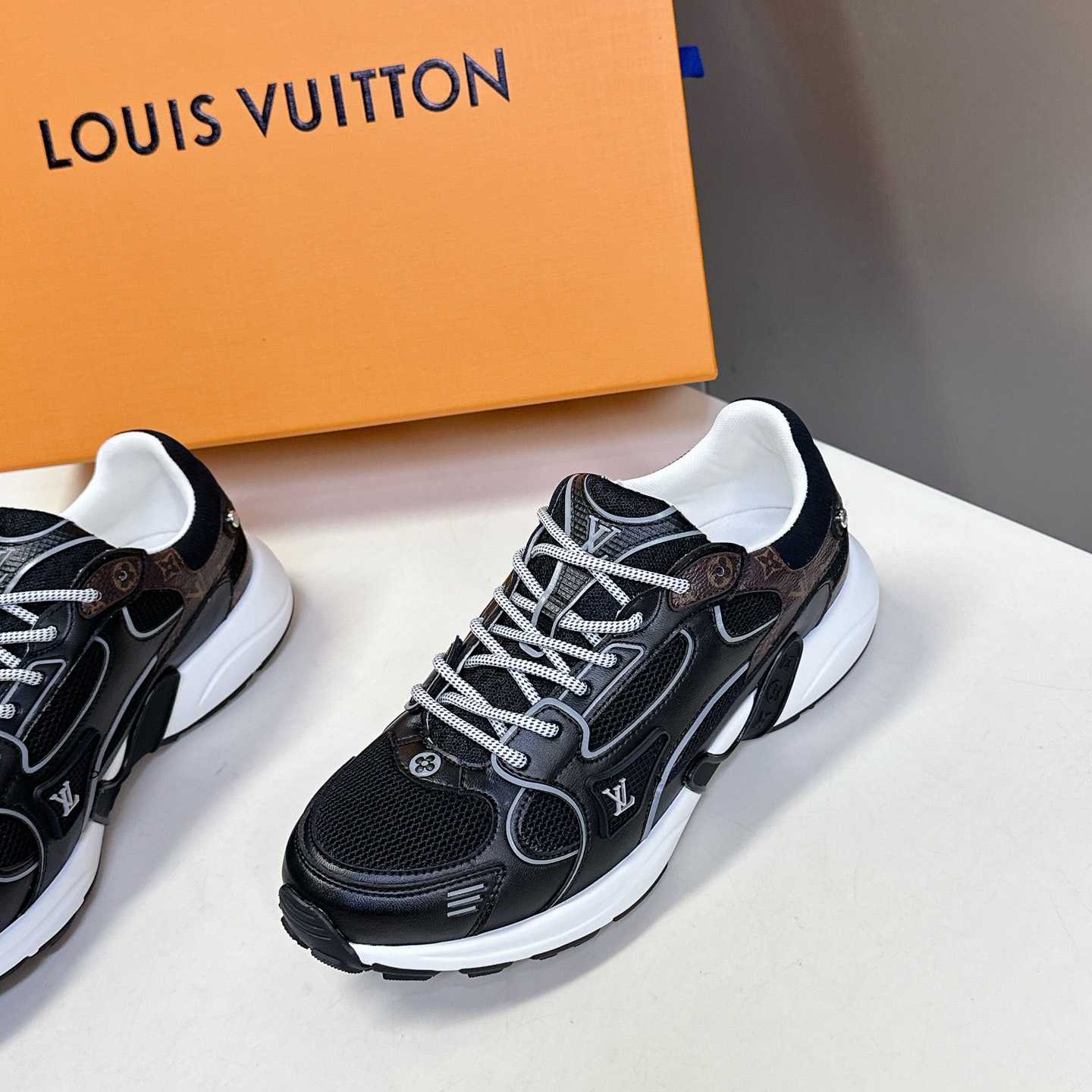 Louis Vuitton LV Olympia Sneaker   1AHOFD - DesignerGu
