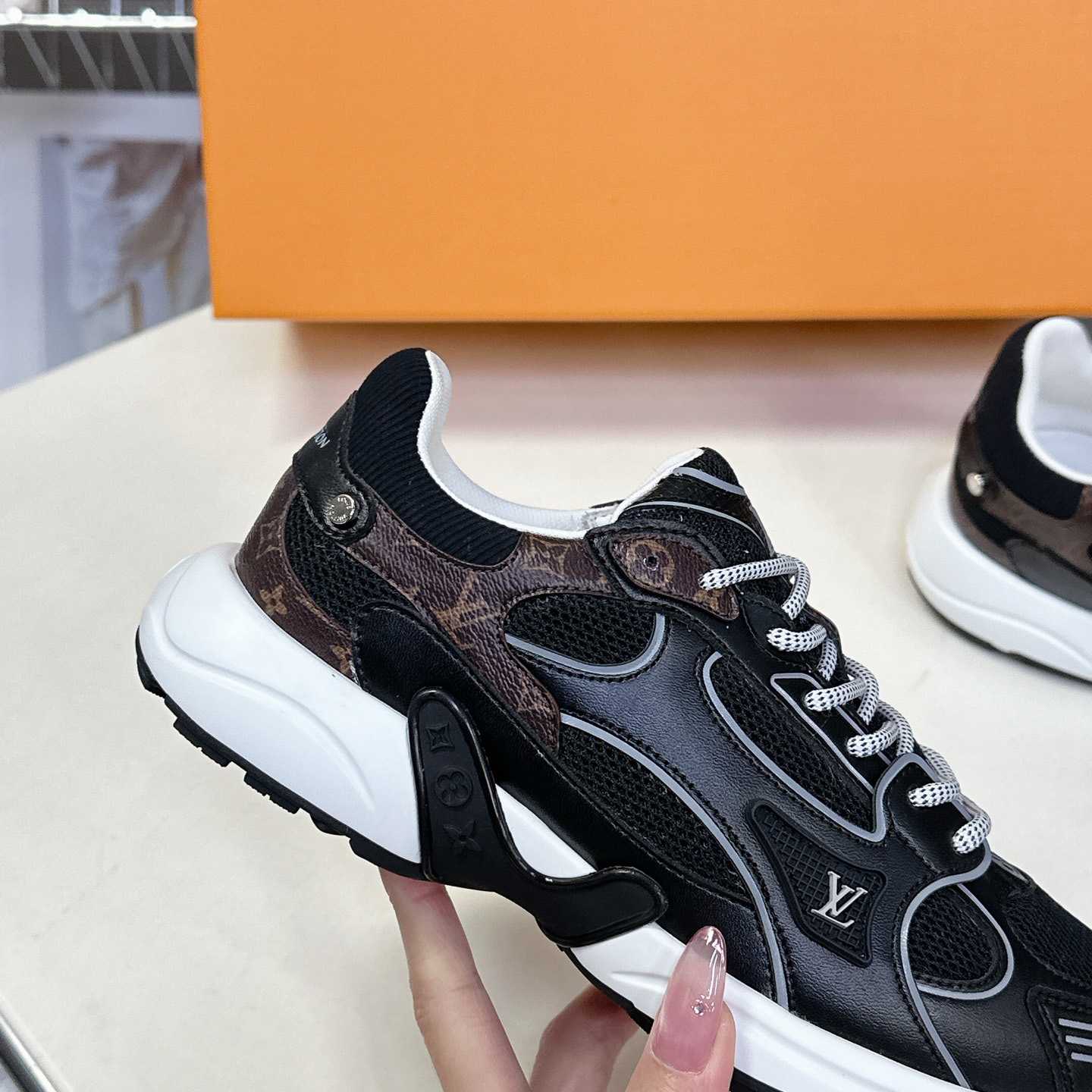 Louis Vuitton LV Olympia Sneaker   1AHOFD - DesignerGu