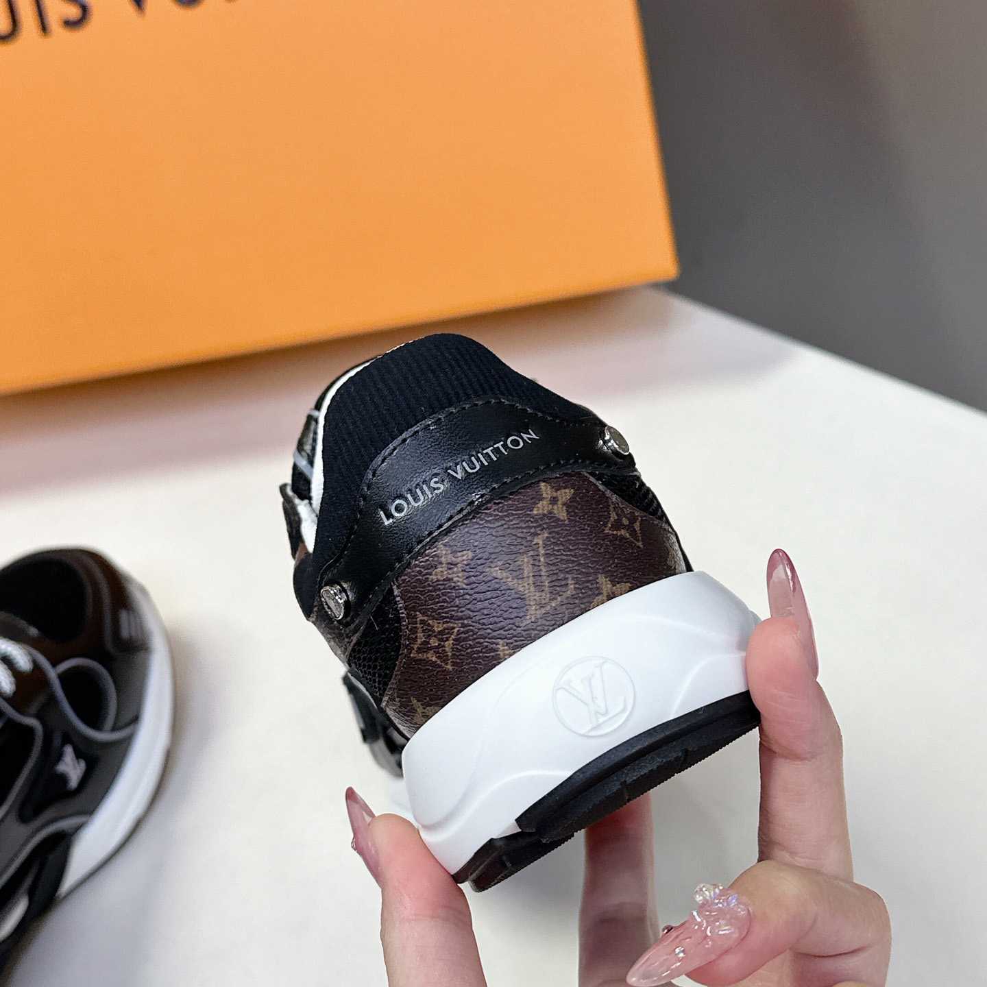 Louis Vuitton LV Olympia Sneaker   1AHOFD - DesignerGu