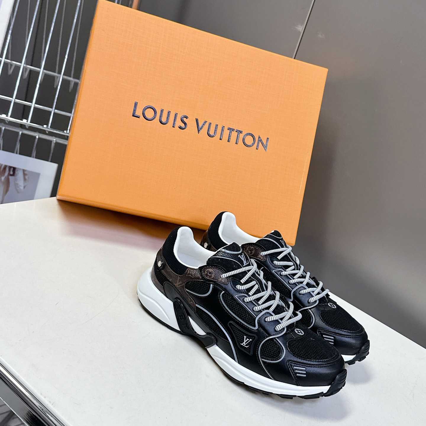 Louis Vuitton LV Olympia Sneaker   1AHOFD - DesignerGu