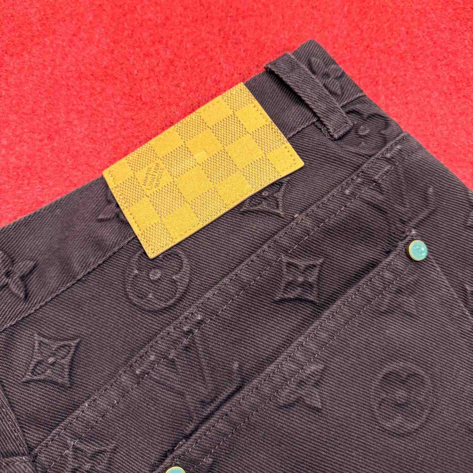 Louis Vuitton Monogram Embossed Skate Pants   1AHBLW - DesignerGu