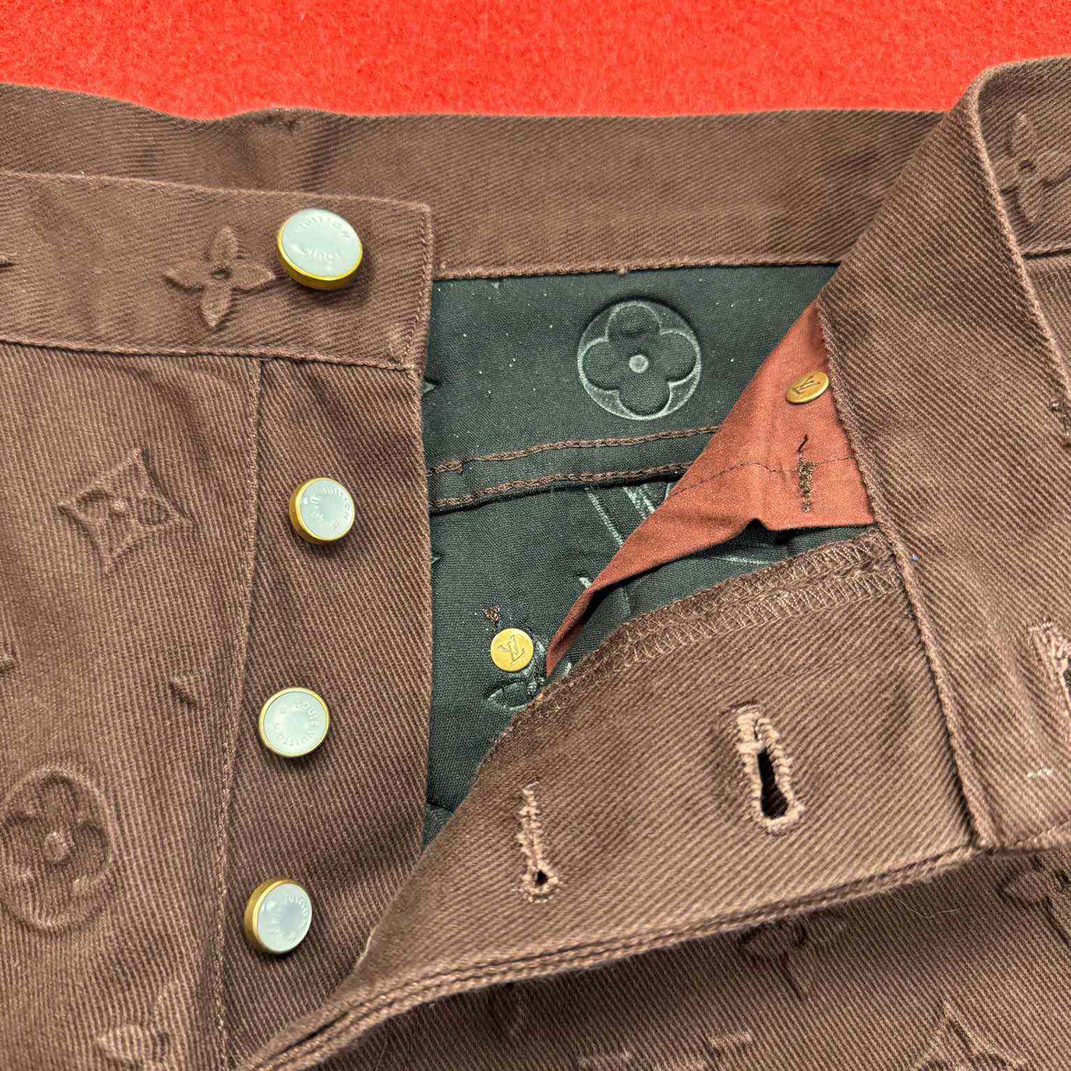 Louis Vuitton Monogram Embossed Skate Pants   1AHBLW - DesignerGu