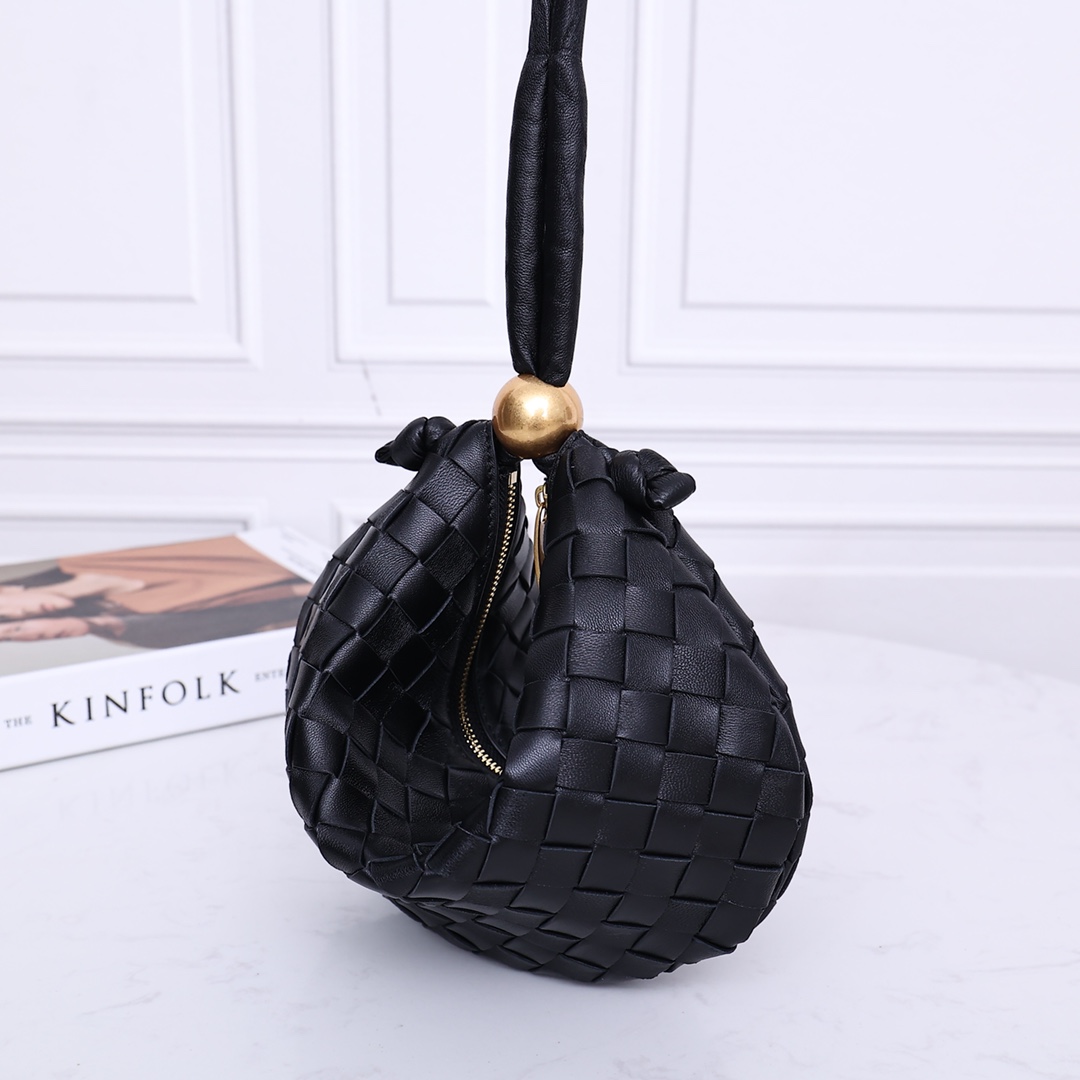 Bottega Veneta Turn Pouch （29X19X3CM） - DesignerGu