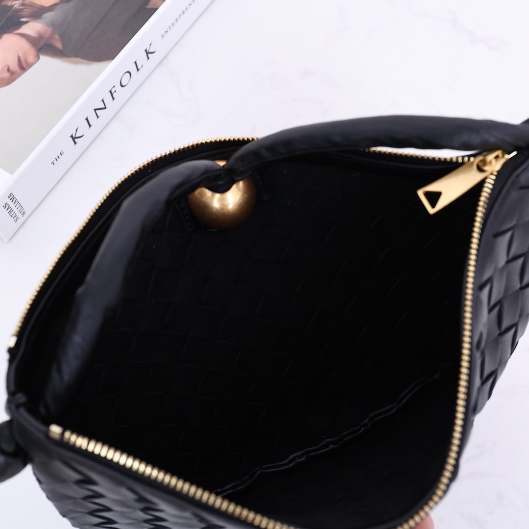 Bottega Veneta Turn Pouch （29X19X3CM） - DesignerGu