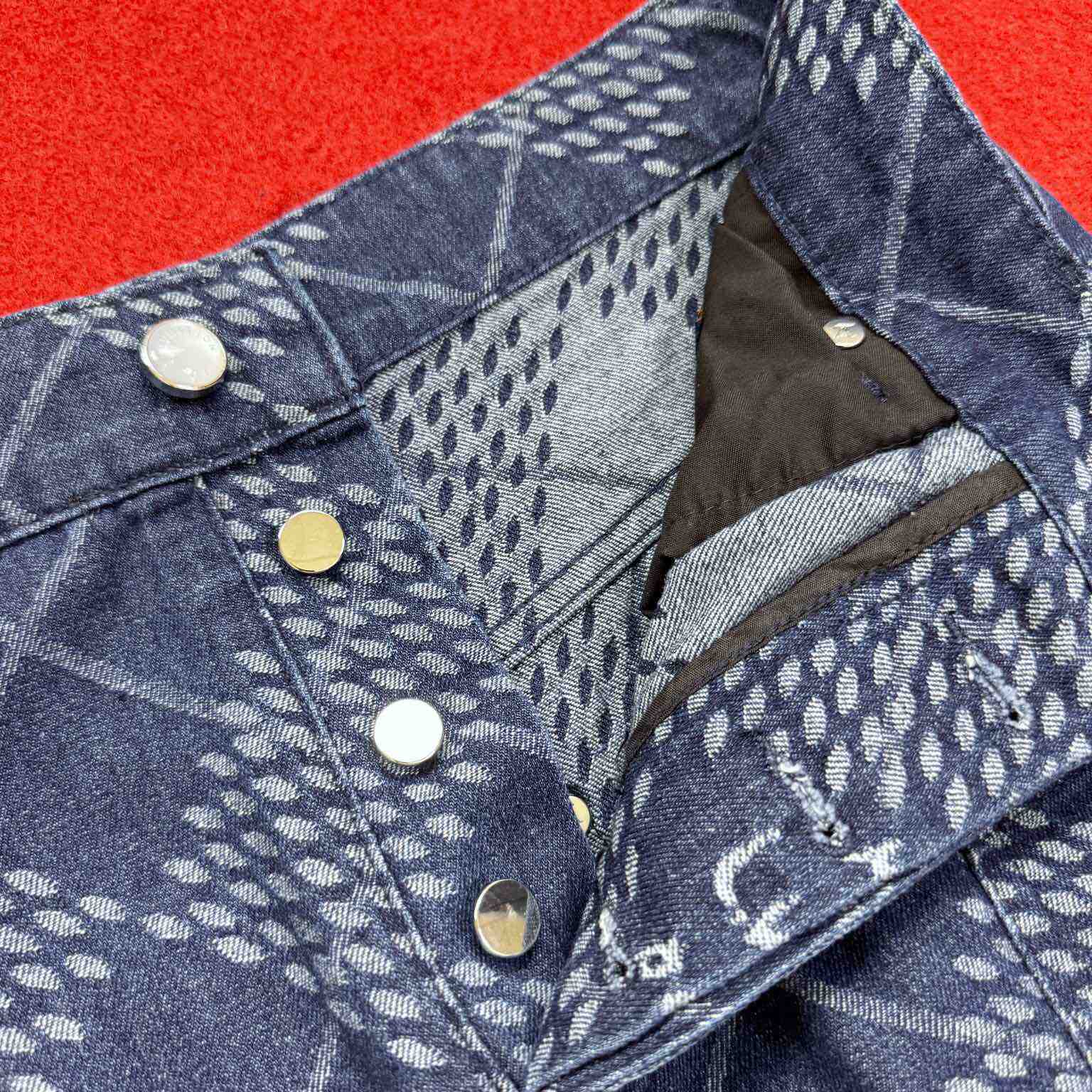 Louis Vuitton Denim Carpenter Shorts    1AGIWB - DesignerGu