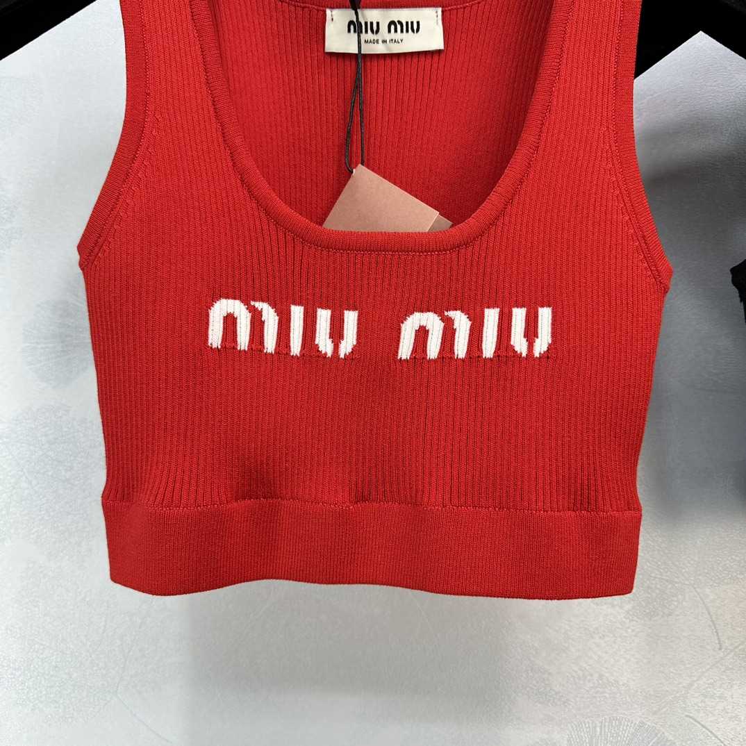 Miu Miu Top - DesignerGu