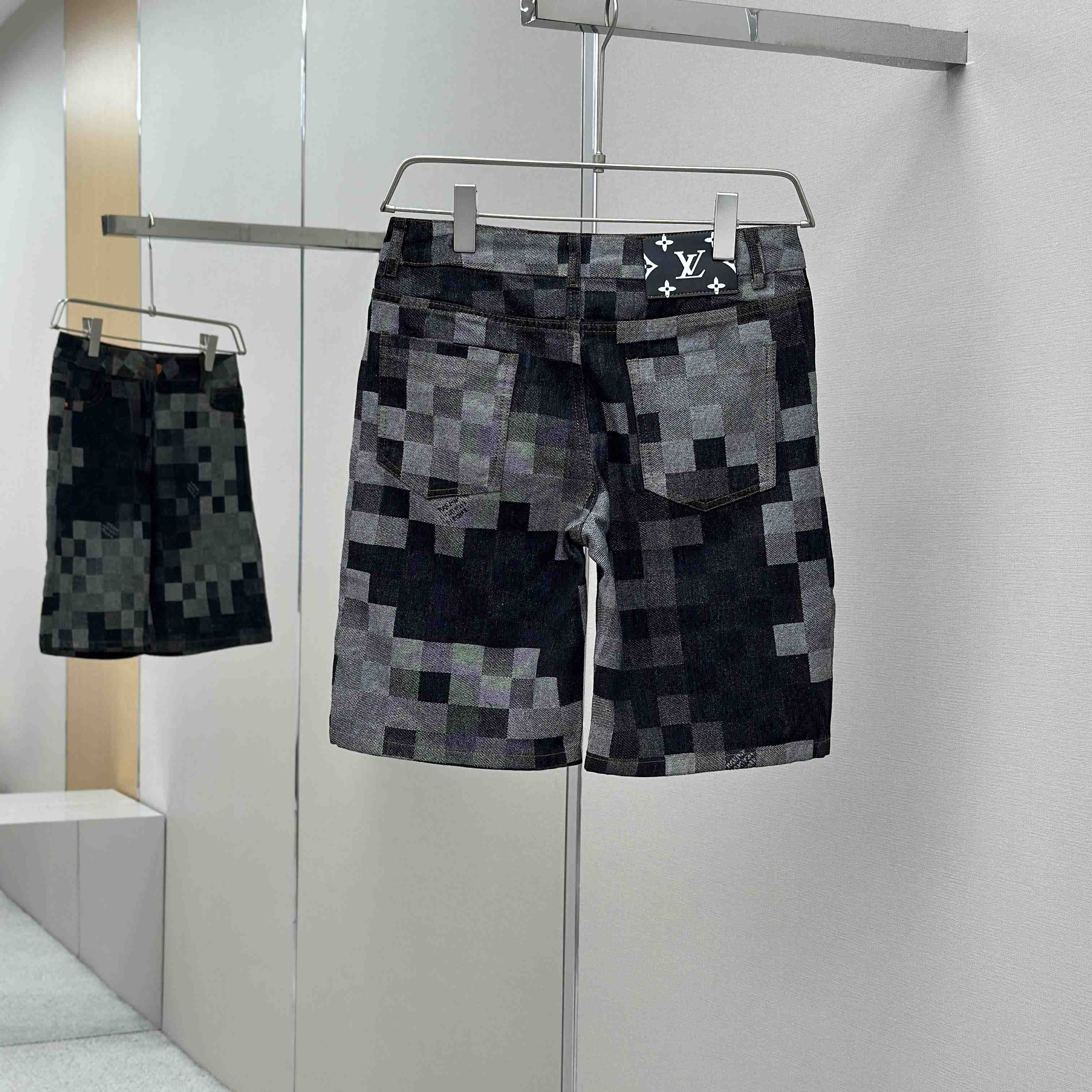 Louis Vuitton Damier Denim Shorts - DesignerGu