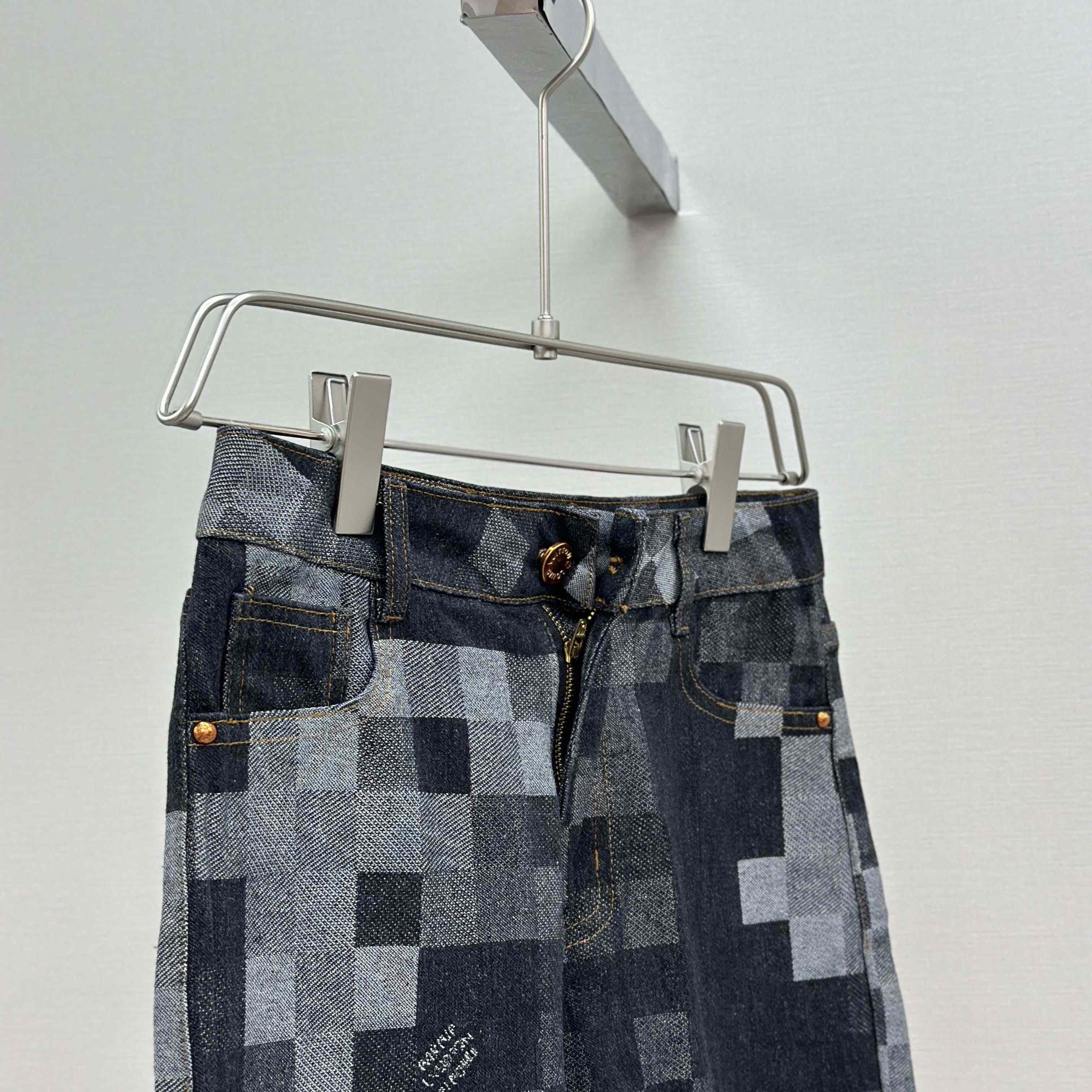 Louis Vuitton Damier Denim Shorts - DesignerGu