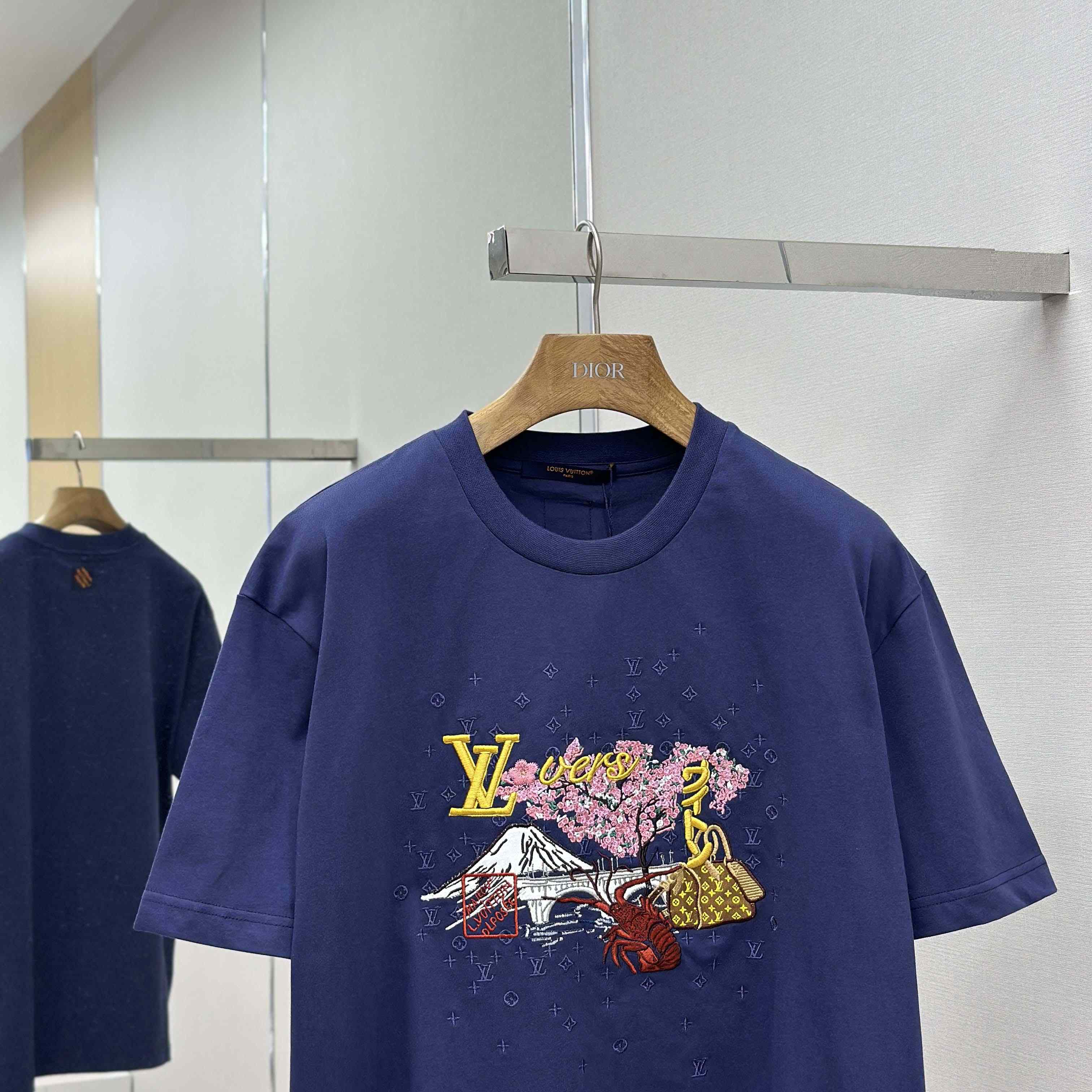 Louis Vuitton Embroidered T-Shirt   1AIMKV - DesignerGu