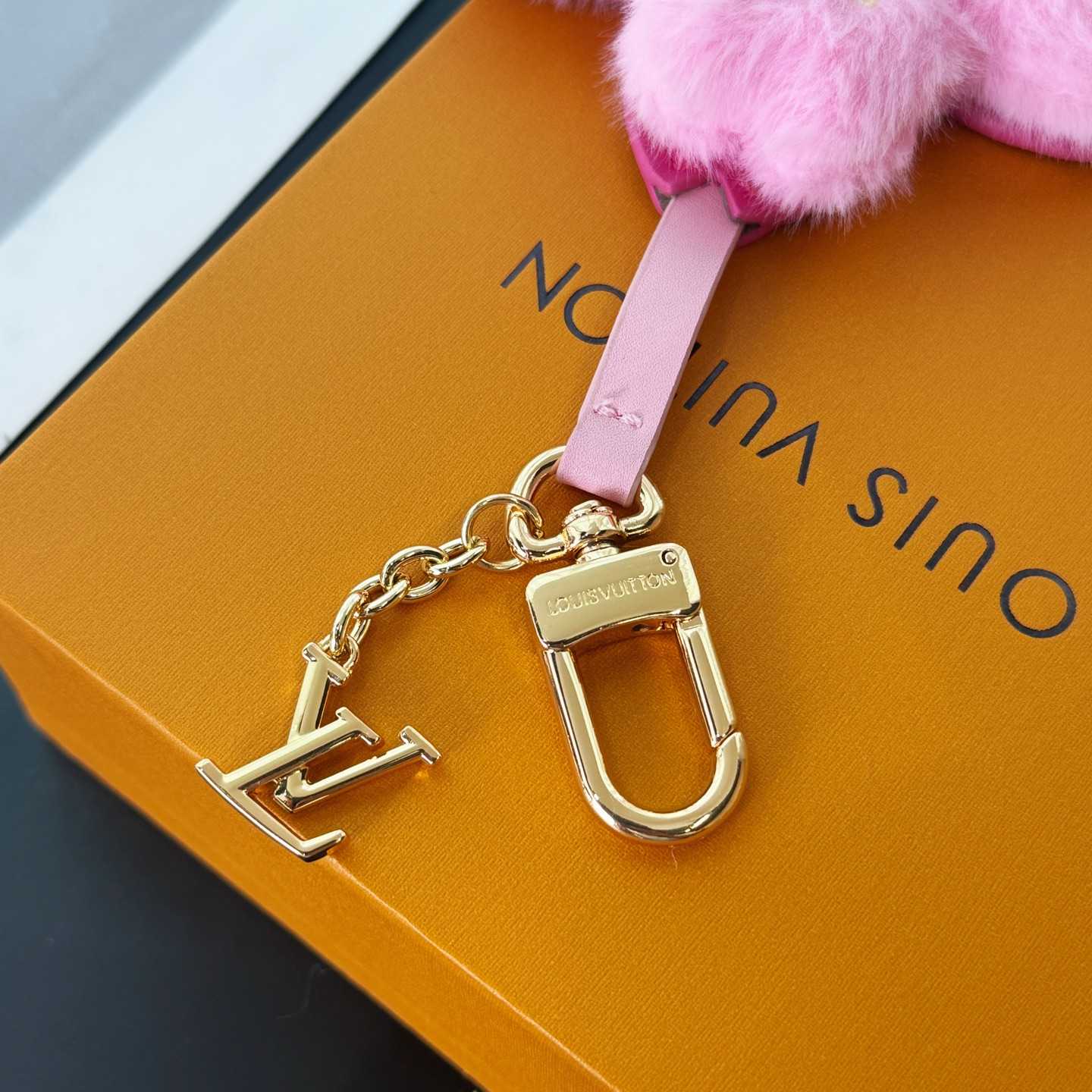 Louis Vuitton LV x TM Cherry Blossom Bag Charm   M02485 - DesignerGu