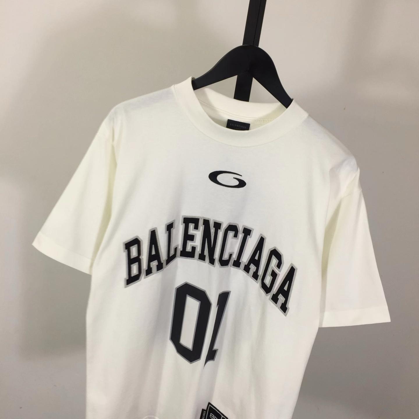 Balenciaga Basketball Series - Oversized T-Shirt In Off White - DesignerGu