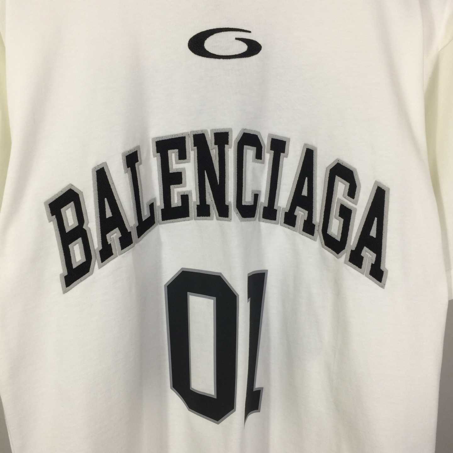 Balenciaga Basketball Series - Oversized T-Shirt In Off White - DesignerGu