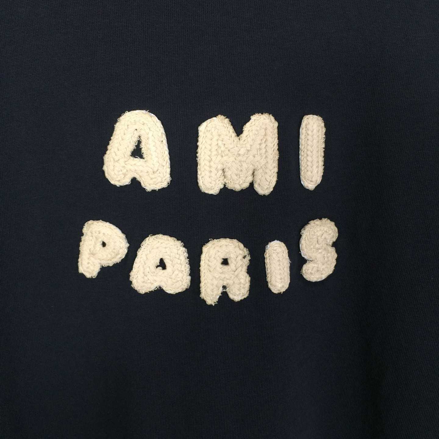 AMI Paris T-Shirt In Dark Blue - DesignerGu