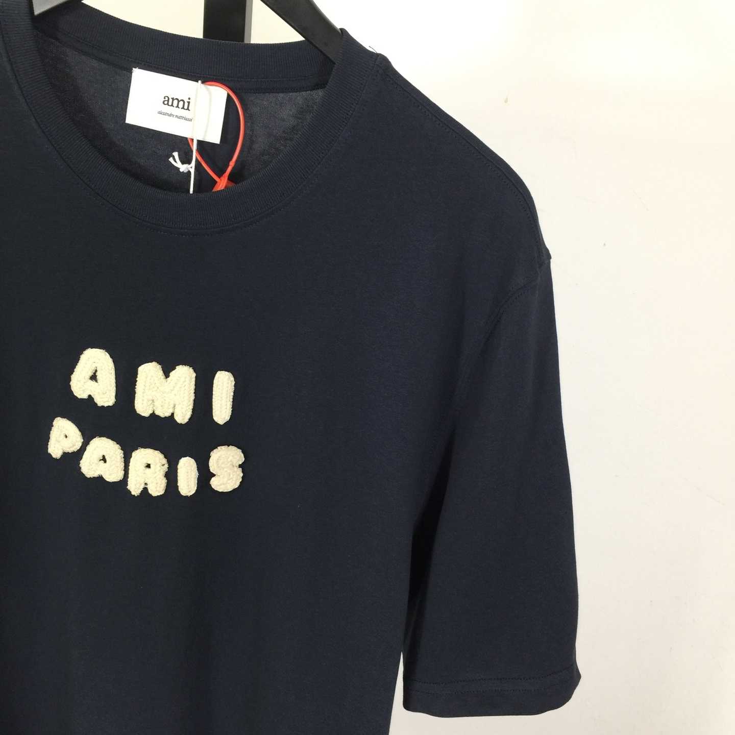 AMI Paris T-Shirt In Dark Blue - DesignerGu
