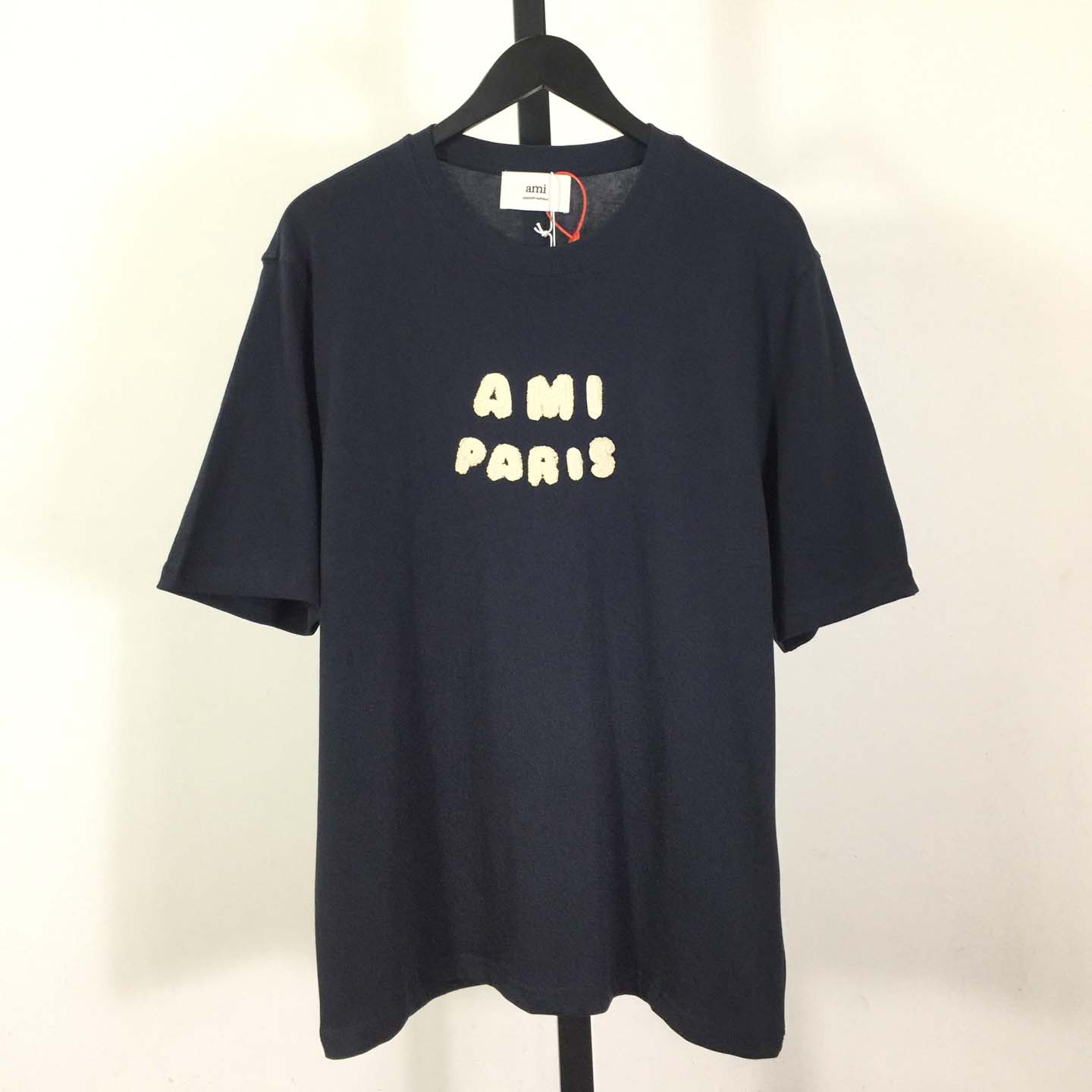 AMI Paris T-Shirt In Dark Blue - DesignerGu