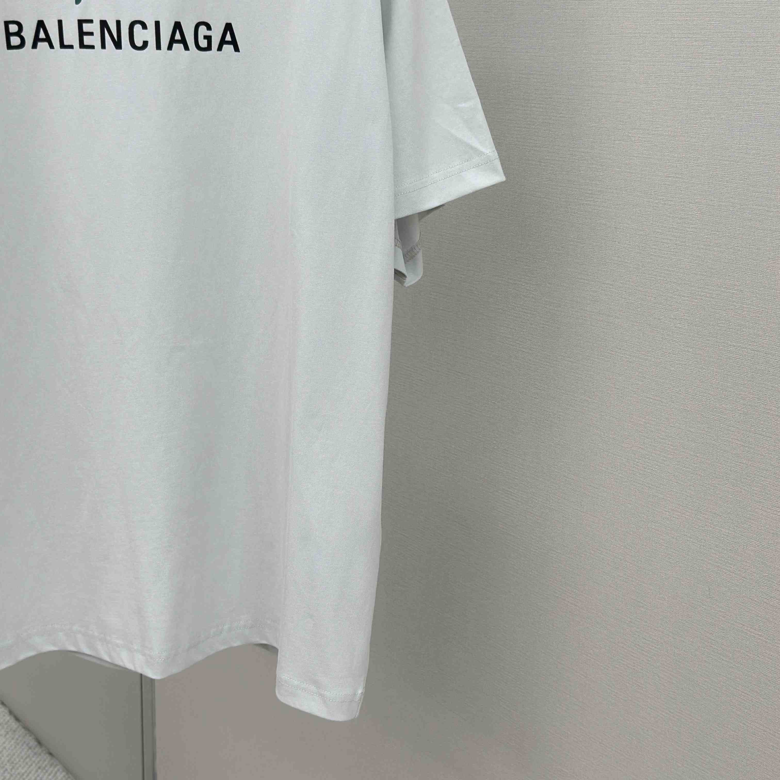 Balenciaga I PUMA Oversized T-Shirt in dirty white dry jersey - DesignerGu