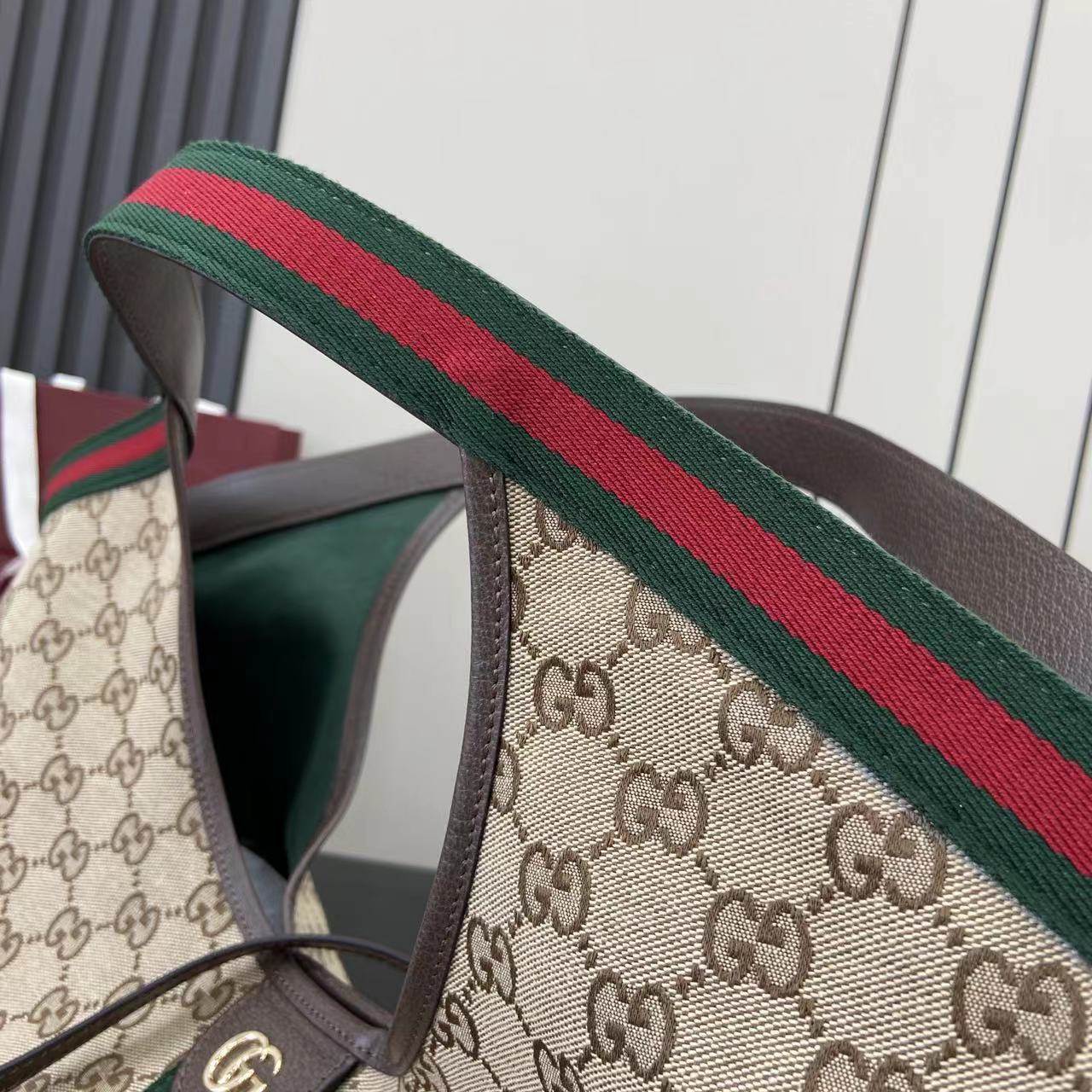 Gucci Giglio Large Tote Bag - DesignerGu