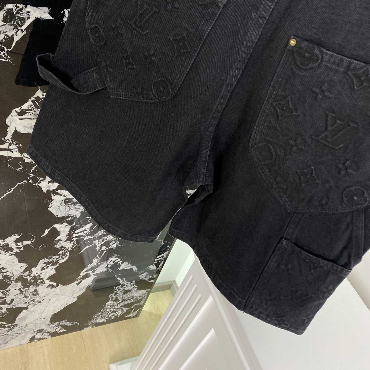 Louis Vuitton Monogram Workwear Denim Shorts Black  - DesignerGu
