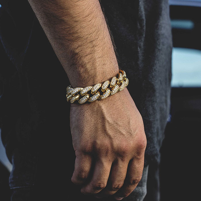Miami Cuban Chain Diamond Cuban Link Bracelet in Yellow Gold - 