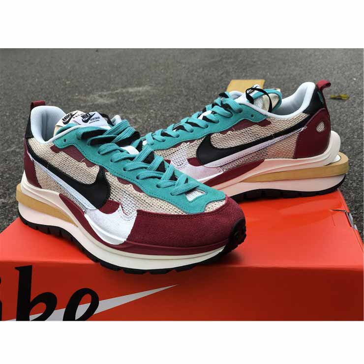 Nike x Sacai Ldv Waffle Sneakers - DesignerGu