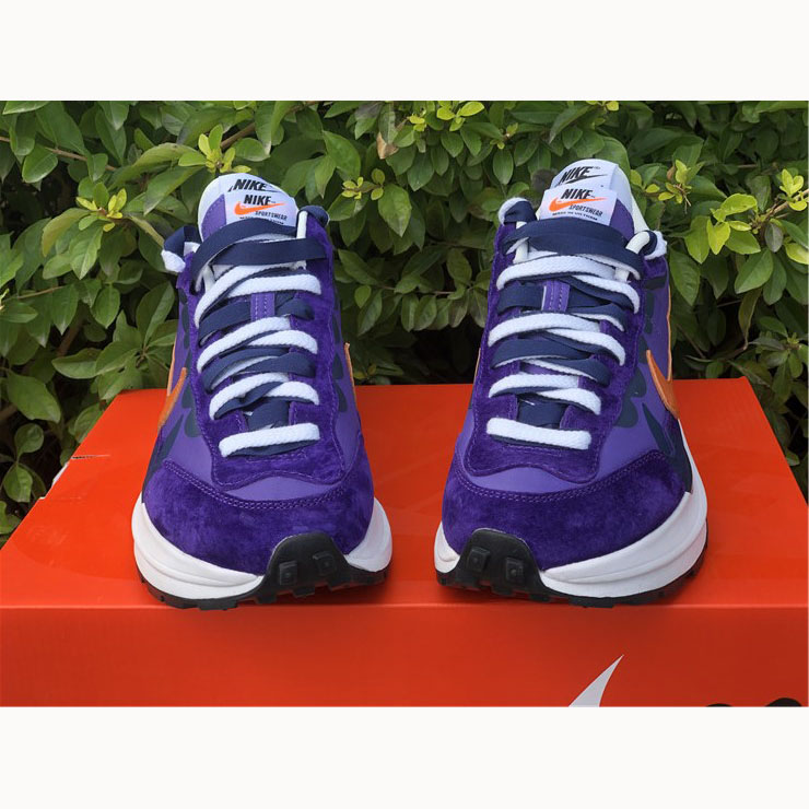 Sacai X Nike VaporWaffle 'Dark Iris' DD1875-500 - 