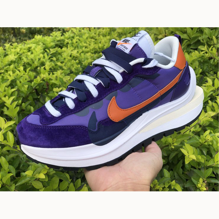 Sacai X Nike VaporWaffle 'Dark Iris' DD1875-500 - 