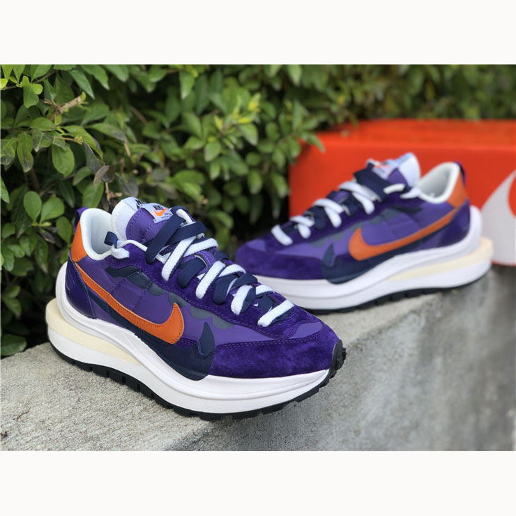 Sacai X Nike VaporWaffle 'Dark Iris' DD1875-500 - 