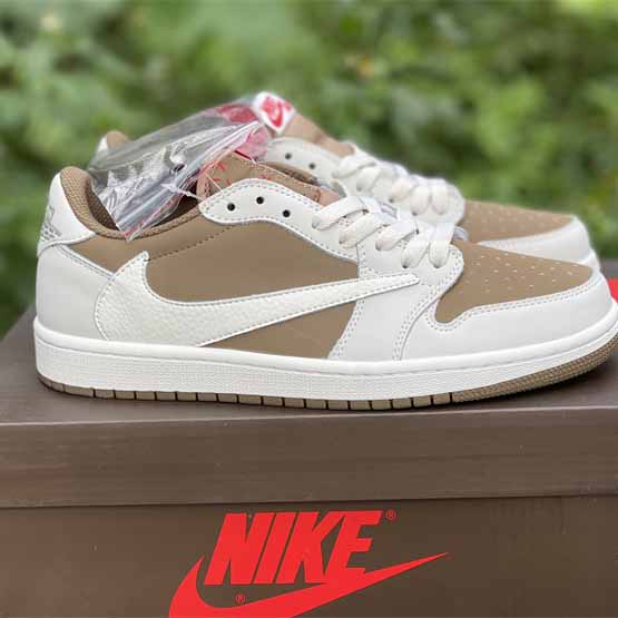 Travis Scott X Air Jordan 1  - 