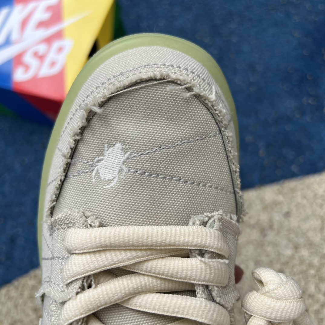 Nike SB Dunk Low Mummy Sneaker - 