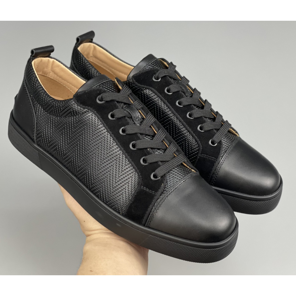 Christian Louboutin Sneaker - DesignerGu