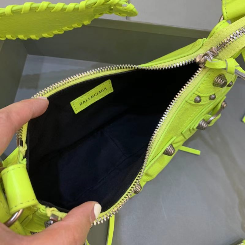 Balenciaga Le Cagole Shoulder Bag(26-12-6cm) - 
