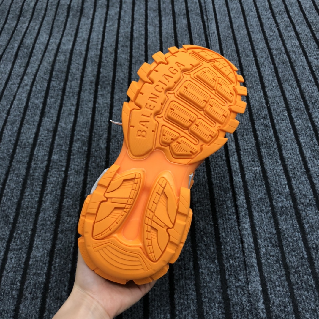 Balenciaga Track.2 Sneaker - DesignerGu
